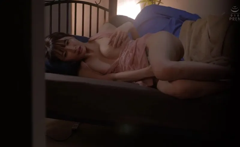 đưa sếp say xỉn về nhà, cậu nhân viên số hưởng húp được bà xã cấp trên xinh dâm