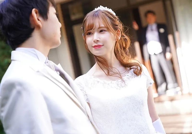 Bố người chồng chịch người yêu của con trai ngay sau lễ cưới của con trai